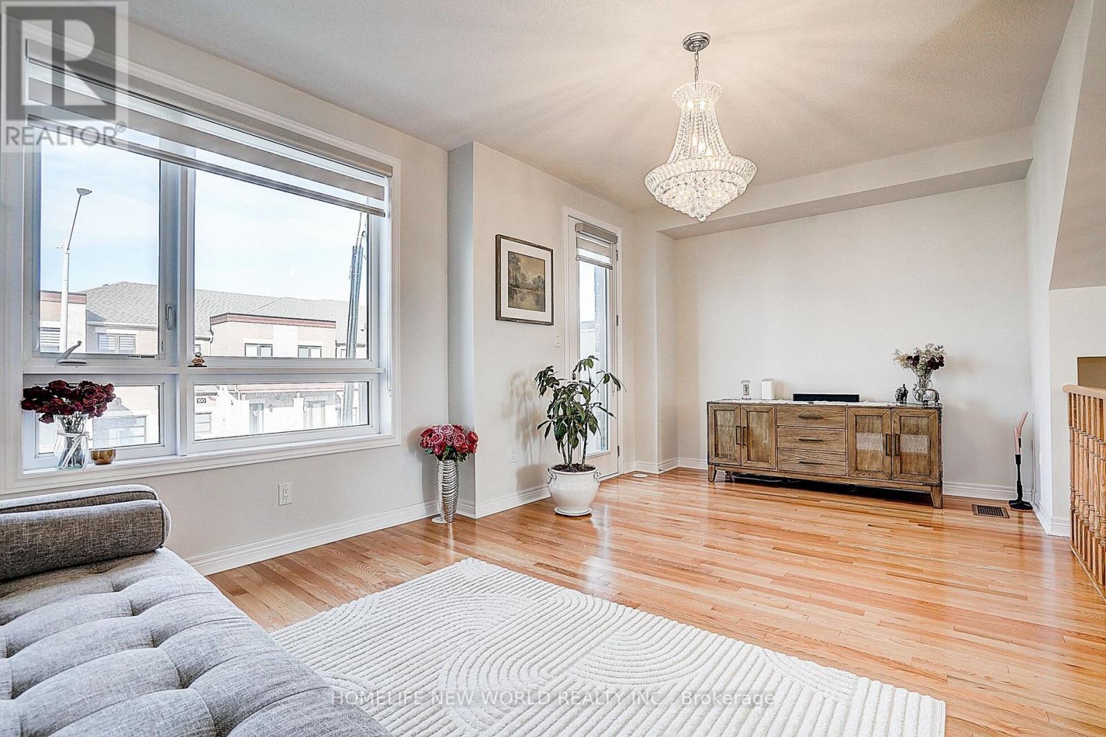 195 Mumbai Drive, Markham, Ontario  L3S 0G5 - Photo 14 - N12582124