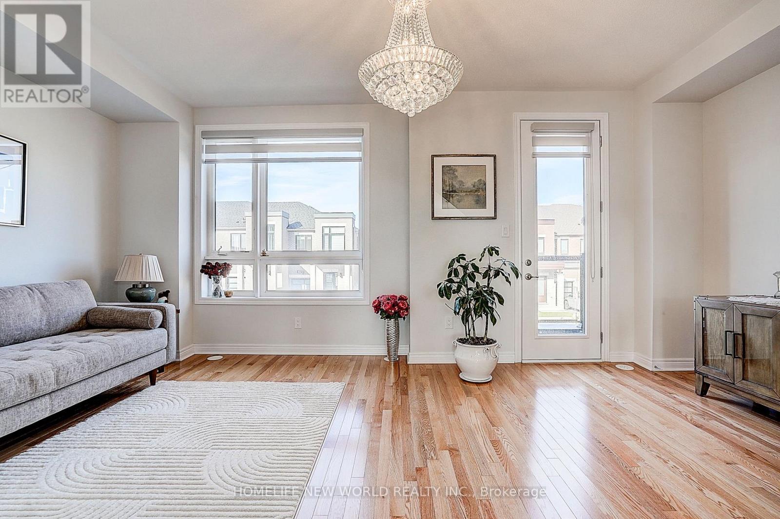 195 Mumbai Drive, Markham, Ontario  L3S 0G5 - Photo 10 - N12582124