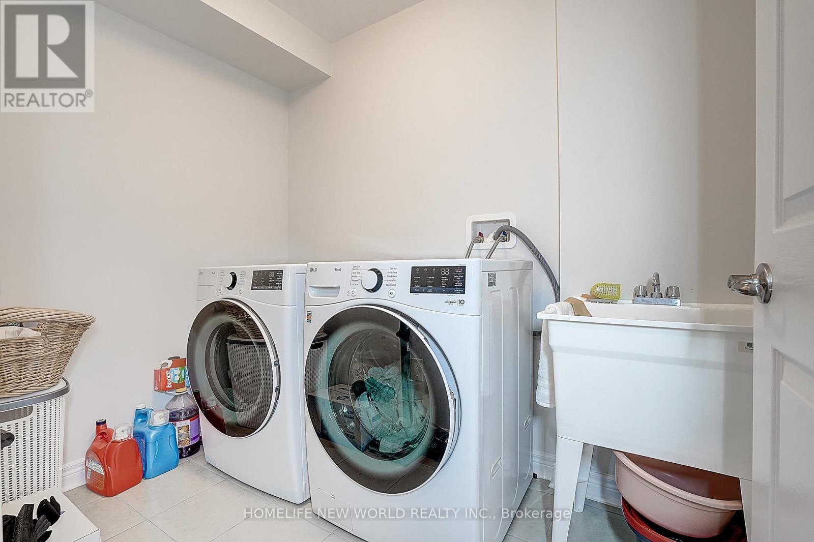 195 Mumbai Drive, Markham, Ontario  L3S 0G5 - Photo 7 - N12582124