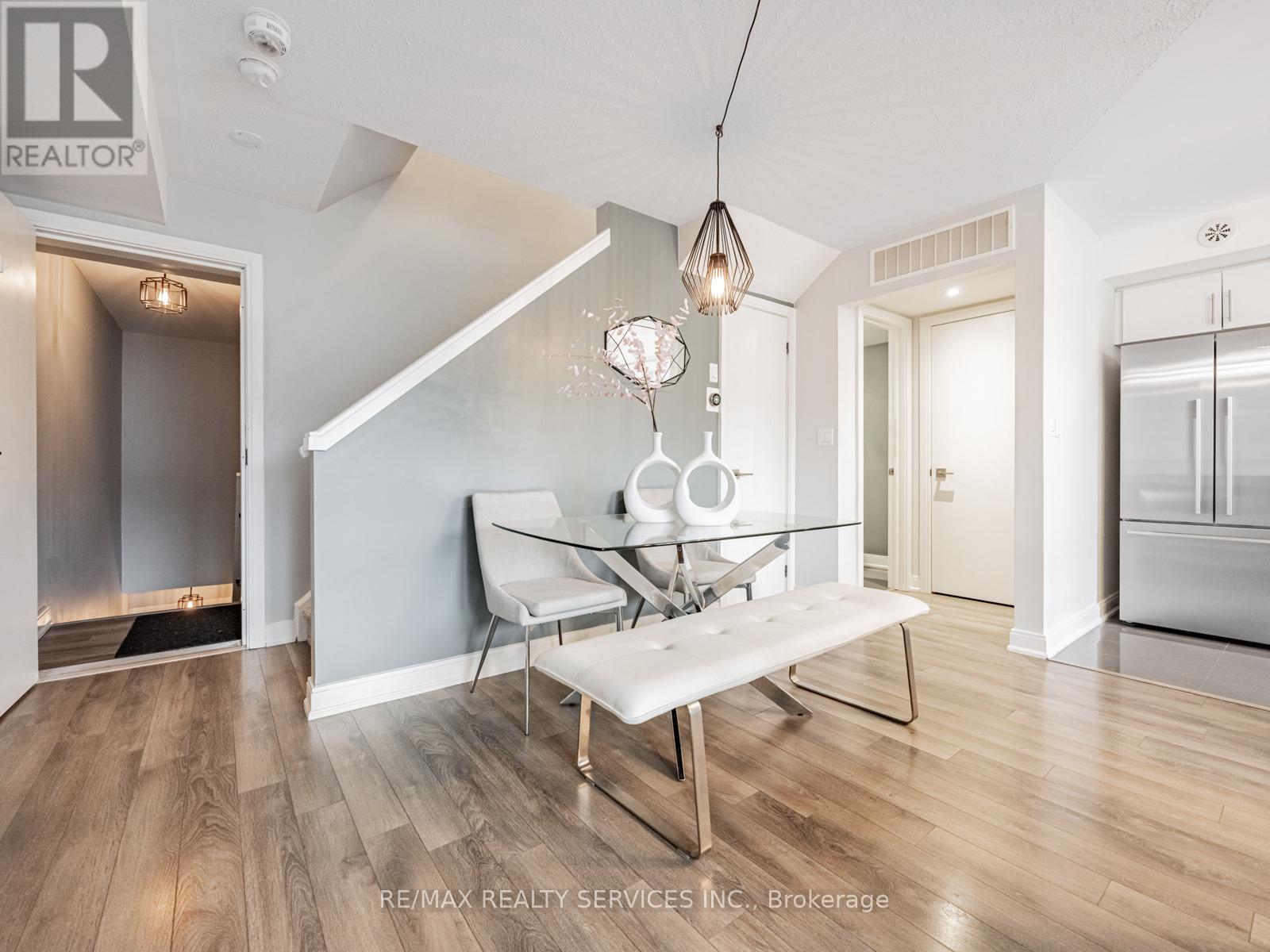 60 - 100 Dufay Road, Brampton, Ontario L7A 4S3 - Photo 11 - W12581406