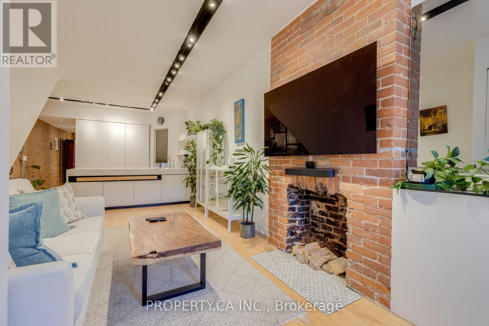 2 - 64 DOVERCOURT ROAD, Toronto, Ontario