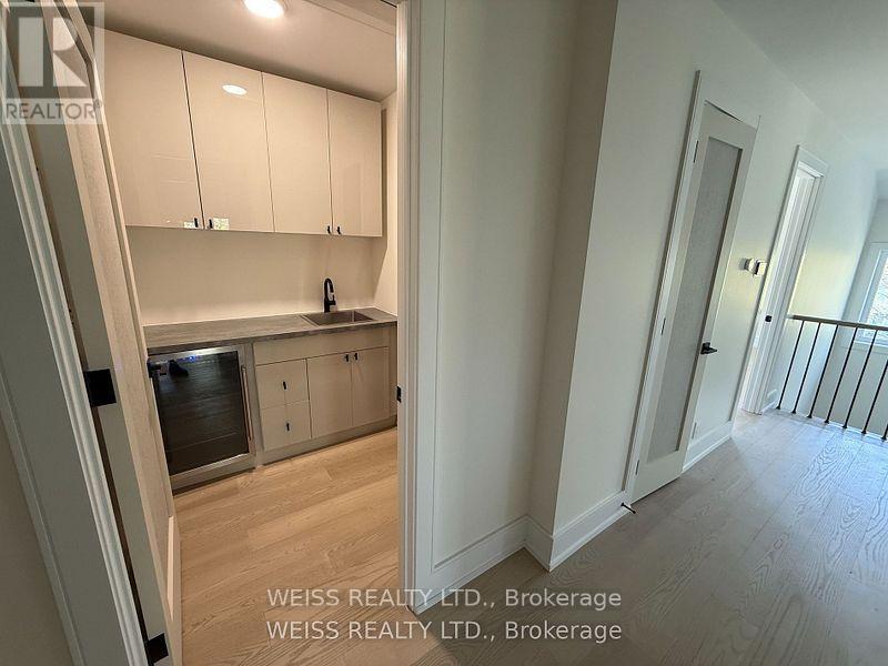 137 Bannockburn Avenue, Toronto, Ontario  M5M 2N4 - Photo 17 - C12582258