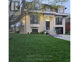 137 BANNOCKBURN AVENUE, Toronto, Ontario