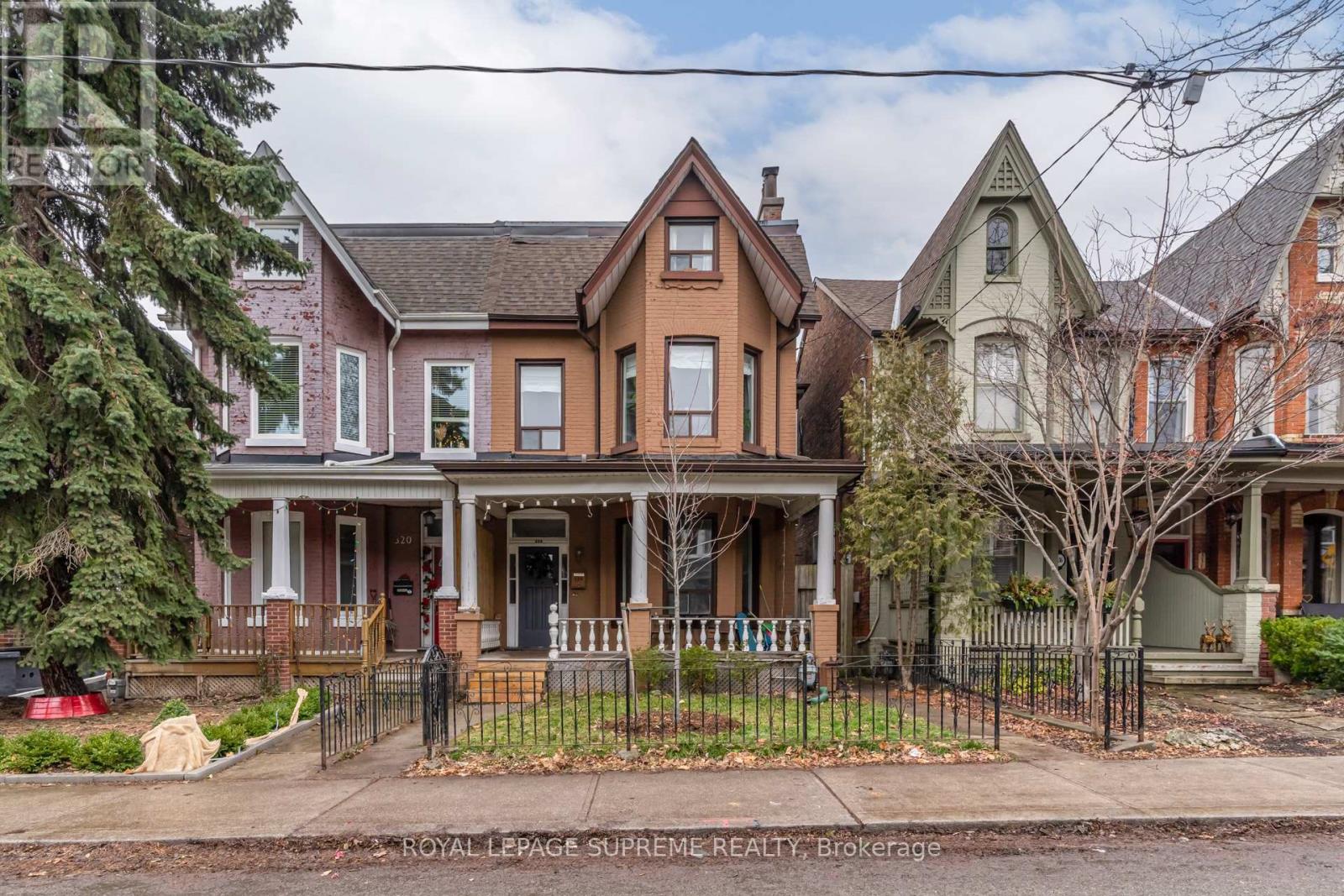 MAIN - 334 CRAWFORD STREET, Toronto, Ontario