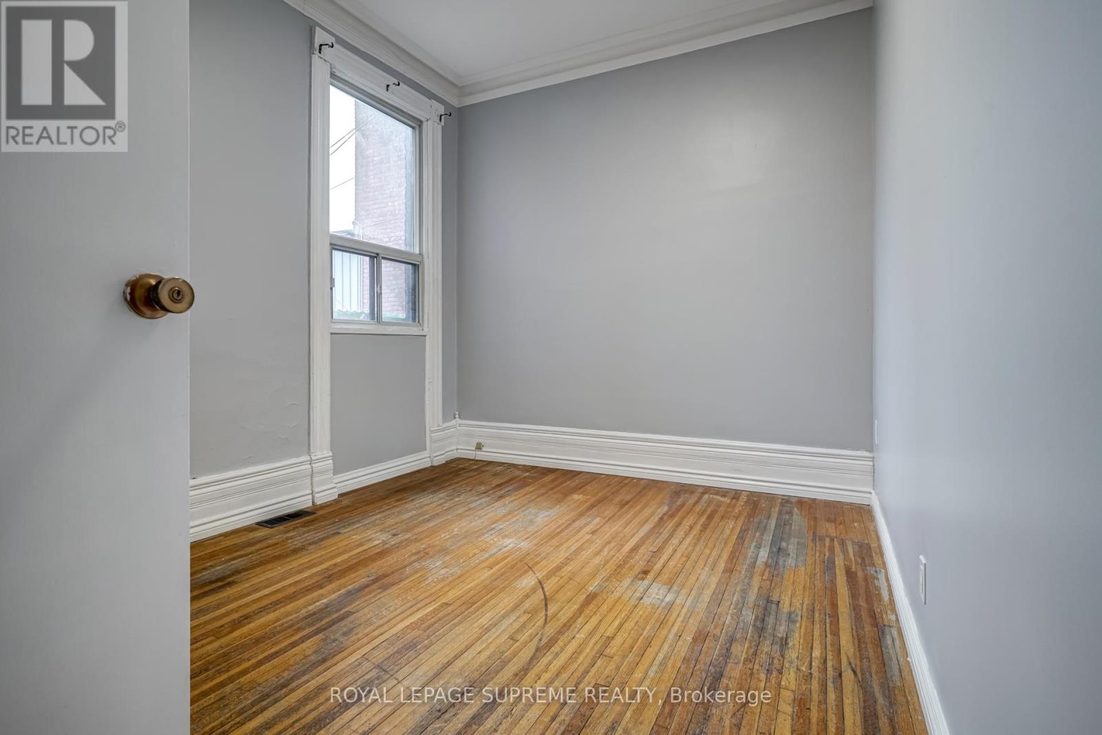 Main - 334 Crawford Street, Toronto, Ontario  M6J 2V9 - Photo 10 - C12582268