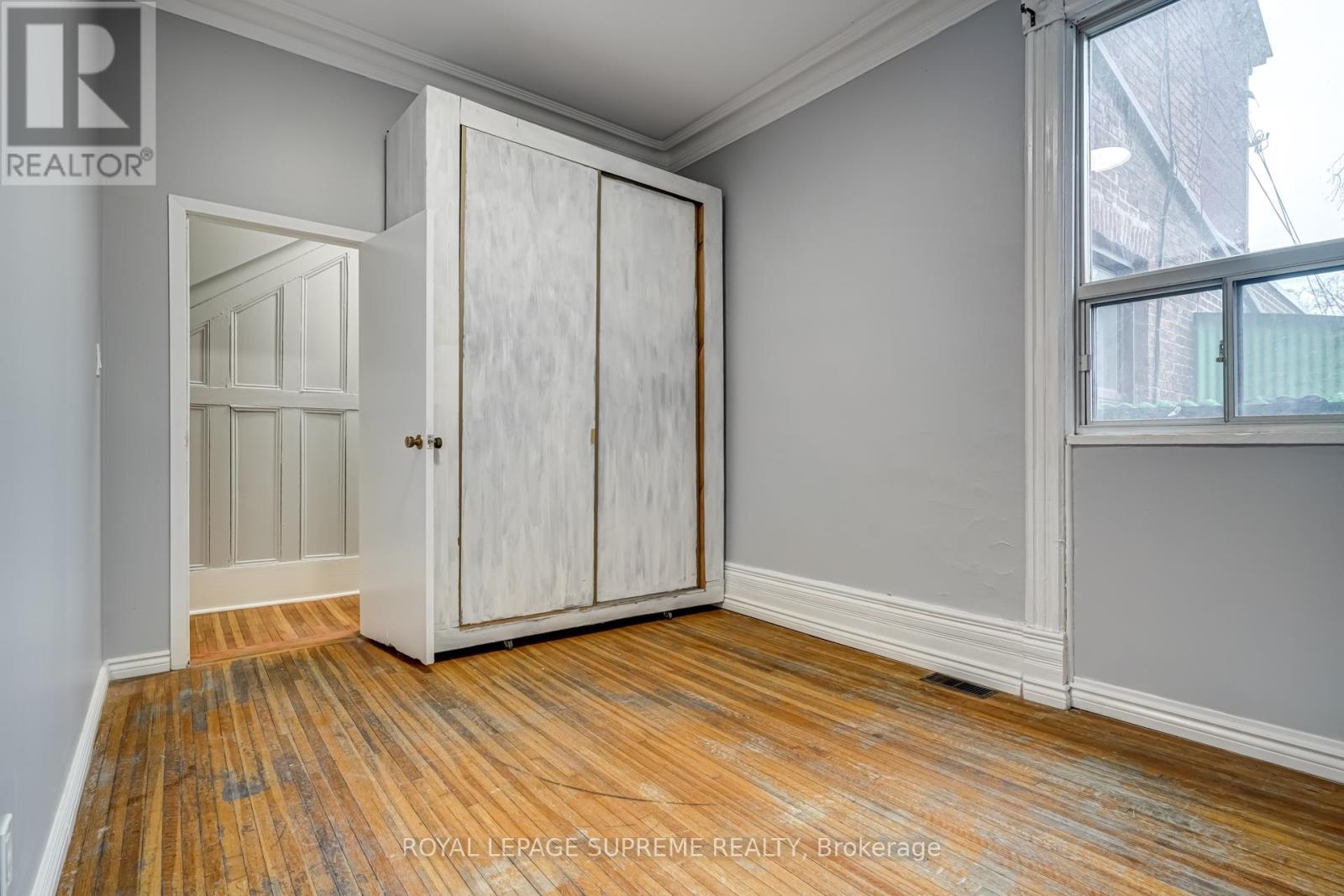 Main - 334 Crawford Street, Toronto, Ontario  M6J 2V9 - Photo 11 - C12582268