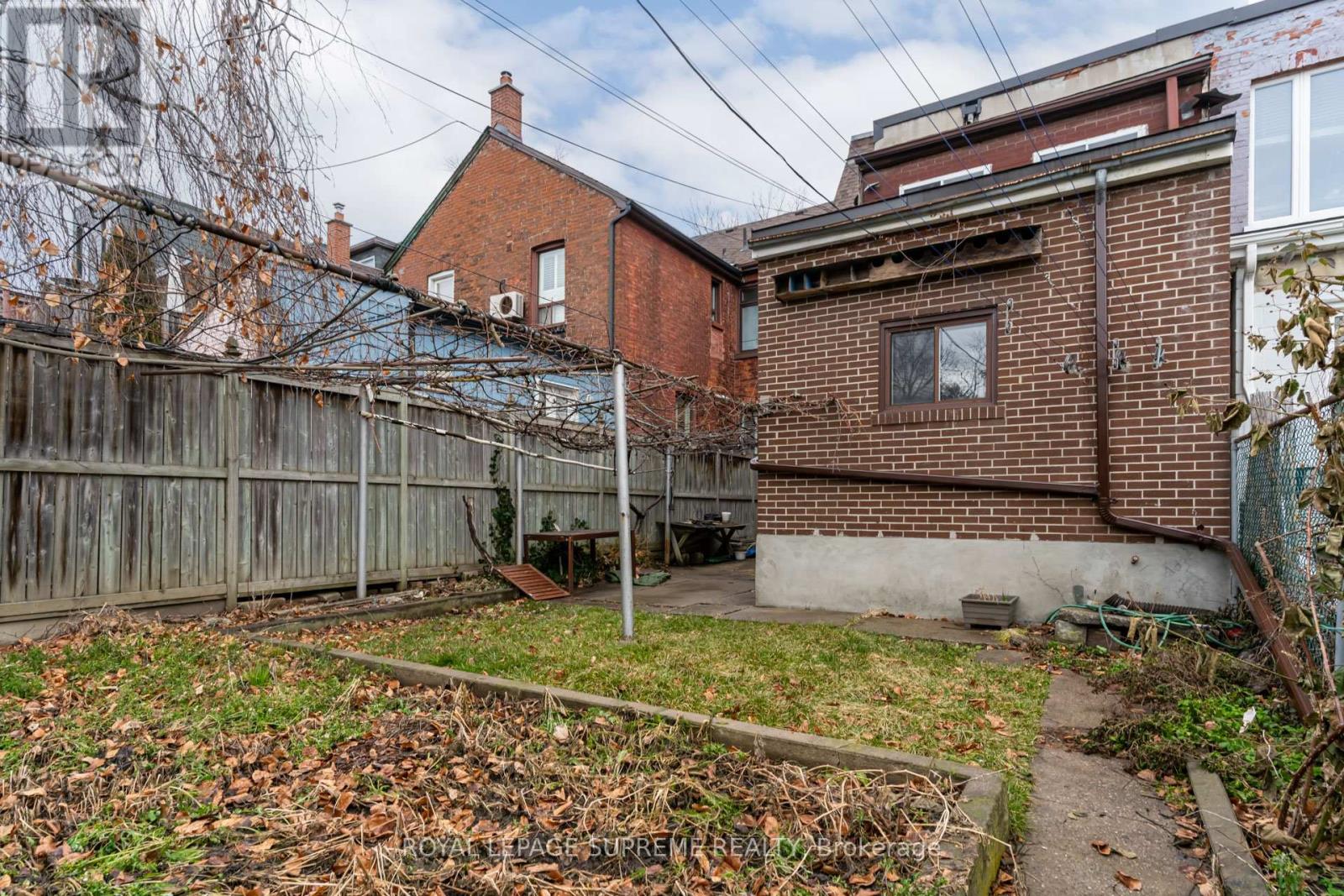 Main - 334 Crawford Street, Toronto, Ontario  M6J 2V9 - Photo 17 - C12582268