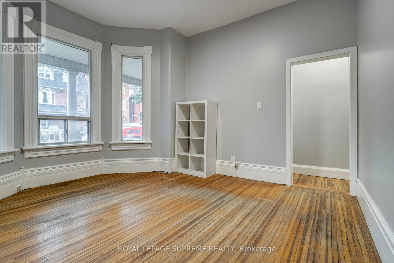Main - 334 Crawford Street, Toronto, Ontario  M6J 2V9 - Photo 6 - C12582268