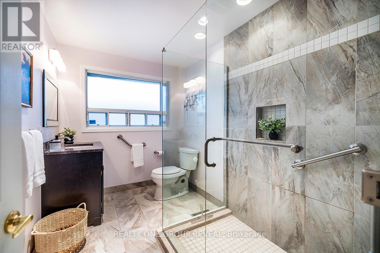 79 Highcastle Road, Toronto, Ontario  M1E 4N3 - Photo 11 - E12582242