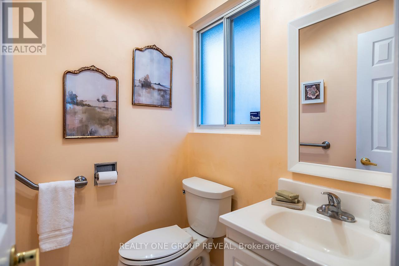 79 Highcastle Road, Toronto, Ontario  M1E 4N3 - Photo 16 - E12582242