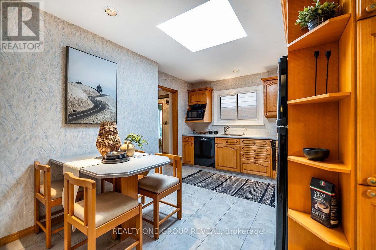 79 Highcastle Road, Toronto, Ontario  M1E 4N3 - Photo 9 - E12582242