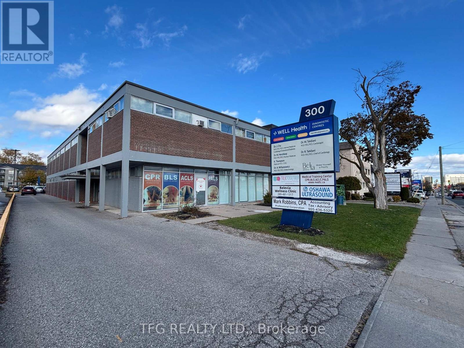 210 - 300 King Street W, Oshawa, Ontario  L1J 8P3 - Photo 1 - E12582370