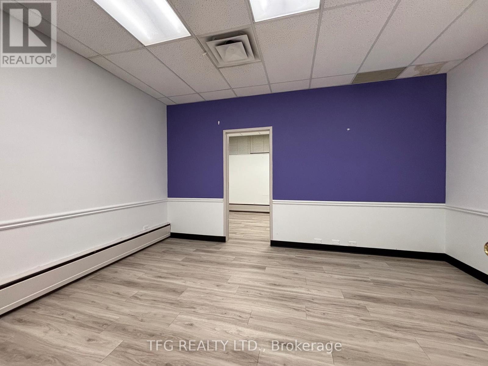 210 - 300 King Street W, Oshawa, Ontario  L1J 8P3 - Photo 3 - E12582370