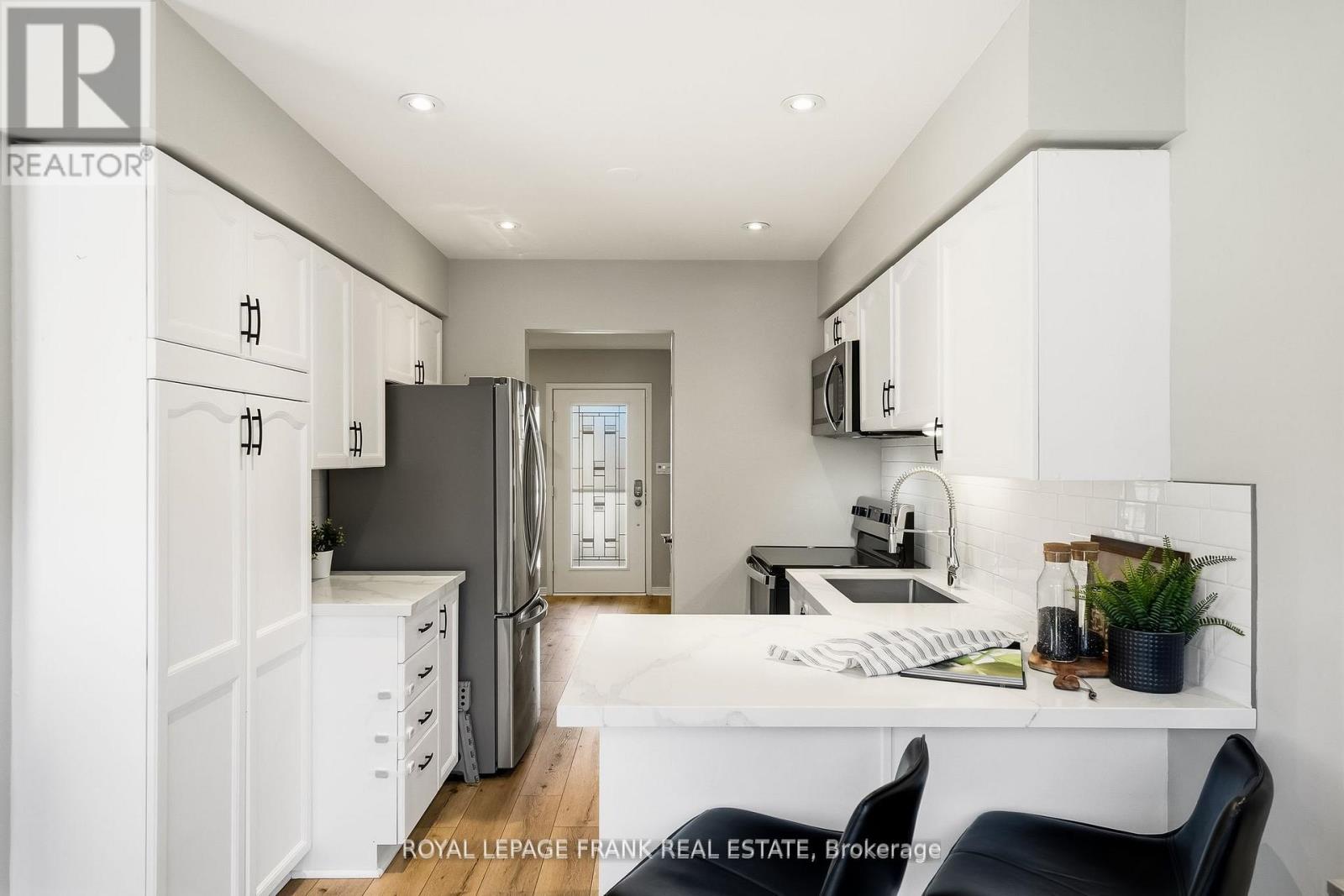 6 Short Crescent, Clarington, Ontario  L1E 2Z5 - Photo 10 - E12582482