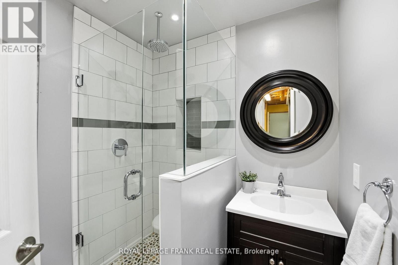 6 Short Crescent, Clarington, Ontario  L1E 2Z5 - Photo 31 - E12582482