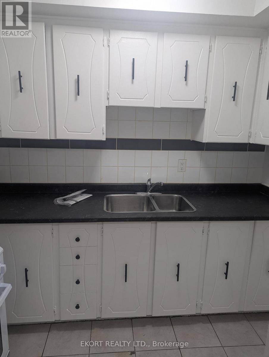 104 - 45 Cannifton Road, Belleville (Belleville Ward), Ontario  K8N 2S9 - Photo 4 - X12582326