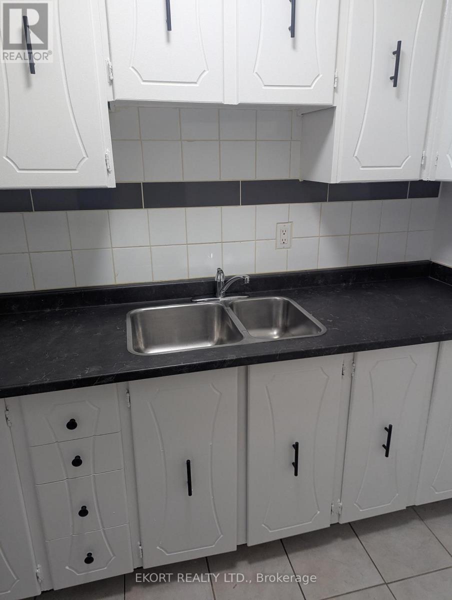 104 - 45 Cannifton Road, Belleville (Belleville Ward), Ontario  K8N 2S9 - Photo 6 - X12582326