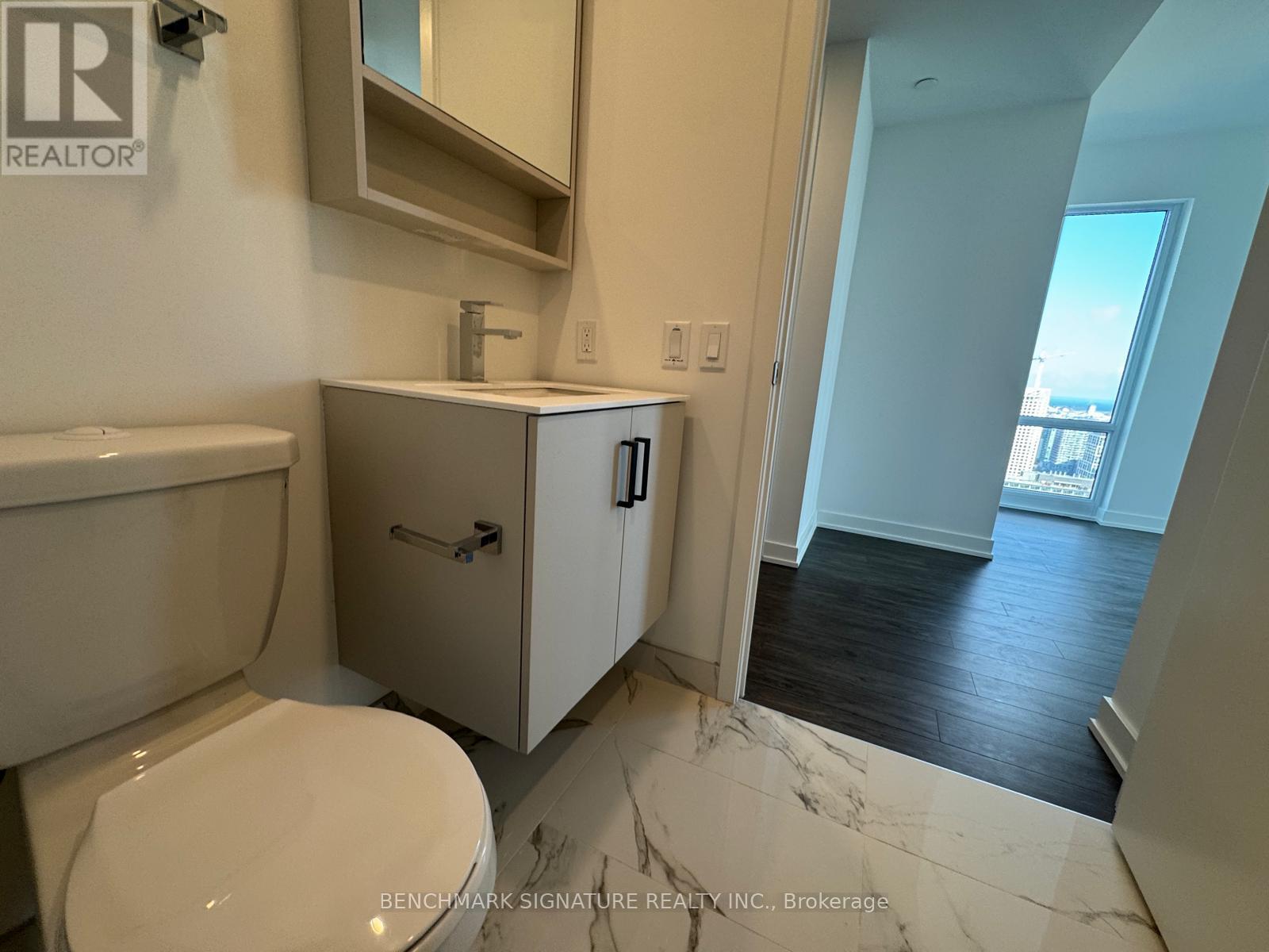 4003 - 88 Queen Street E, Toronto, Ontario  M5C 0B6 - Photo 14 - C12560976