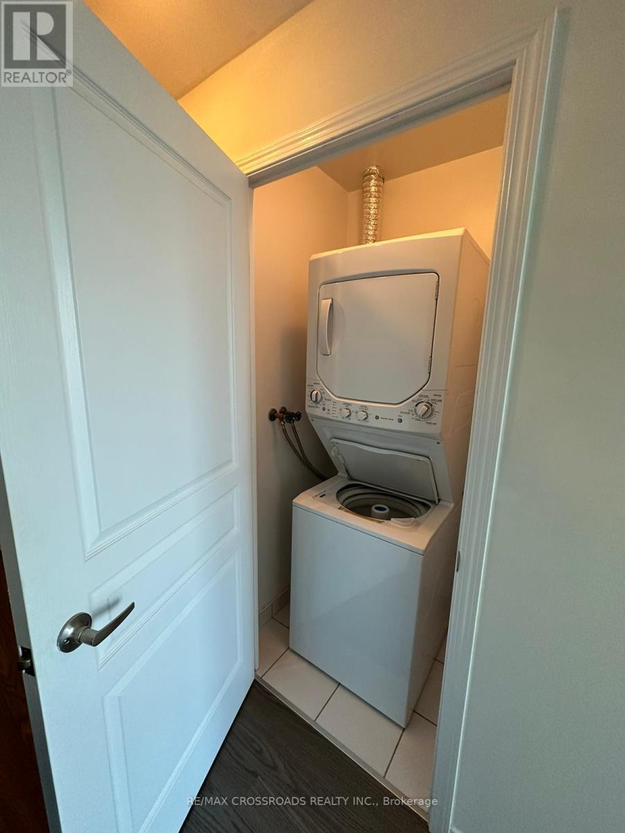 1011 - 352 Front Street W, Toronto, Ontario  M5V 0K3 - Photo 7 - C12581548