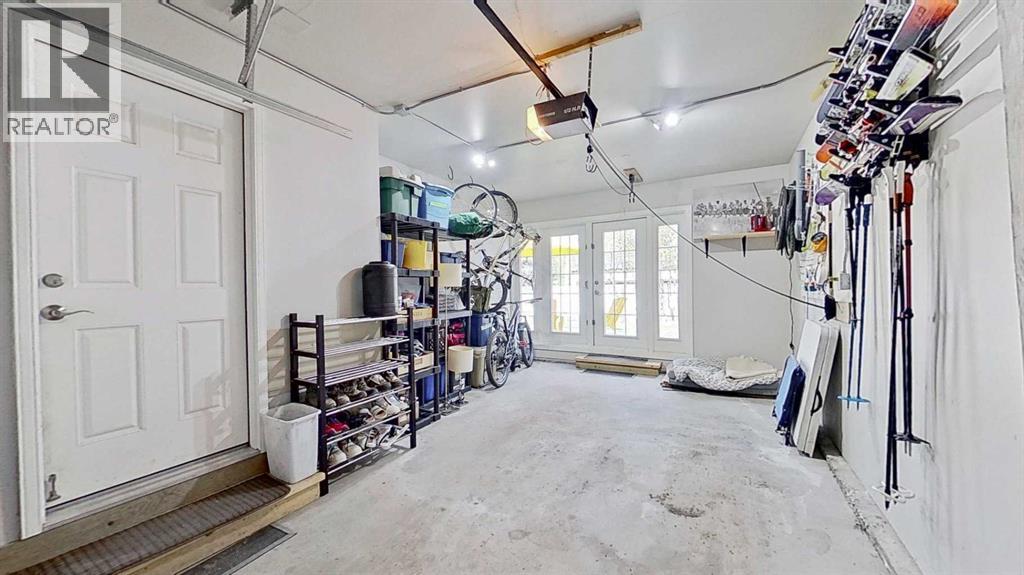 2932 Lathom Crescent Sw, Calgary, Alberta  T3E 5W7 - Photo 37 - A2270024