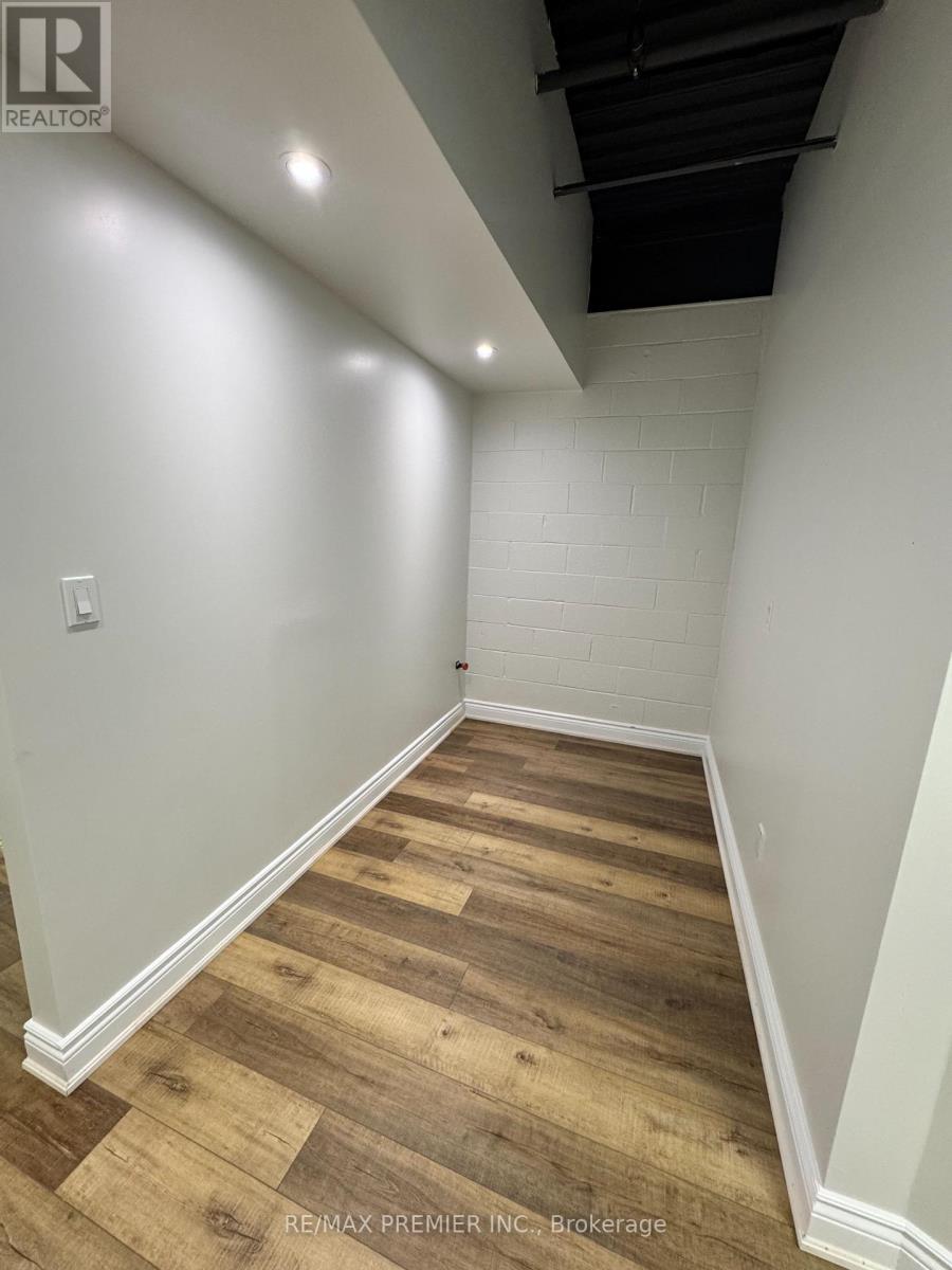 28 Upper Level - 8611 Weston Road, Vaughan, Ontario  L4L 9P1 - Photo 6 - N12582306