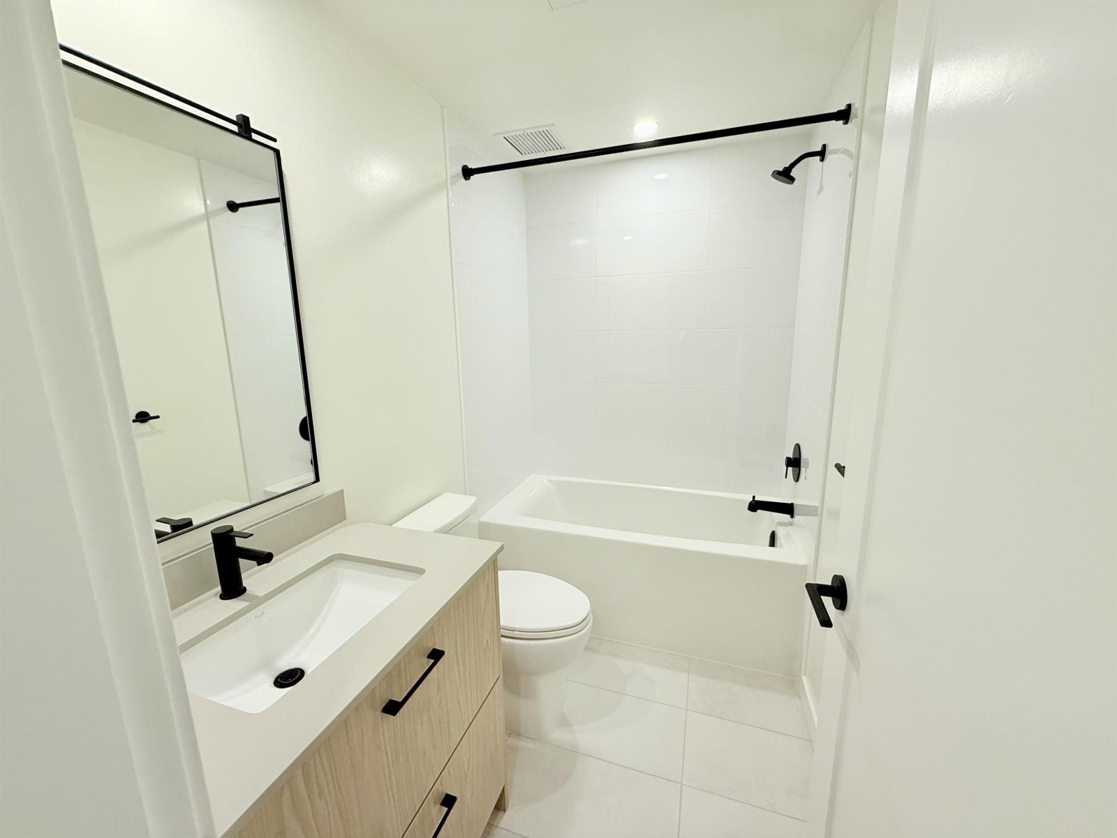 301 27215 Aldergrove Town Centre Drive, Langley, British Columbia  V4W 0E3 - Photo 25 - R3070376