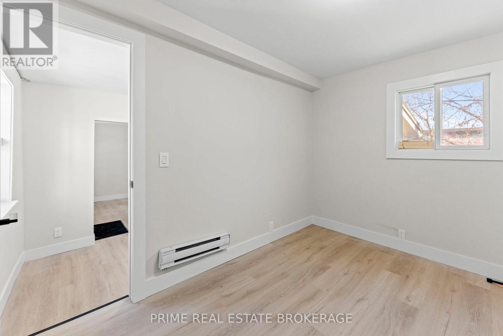 477 Horton Street, London East, Ontario  N6B 1M8 - Photo 4 - X12582450