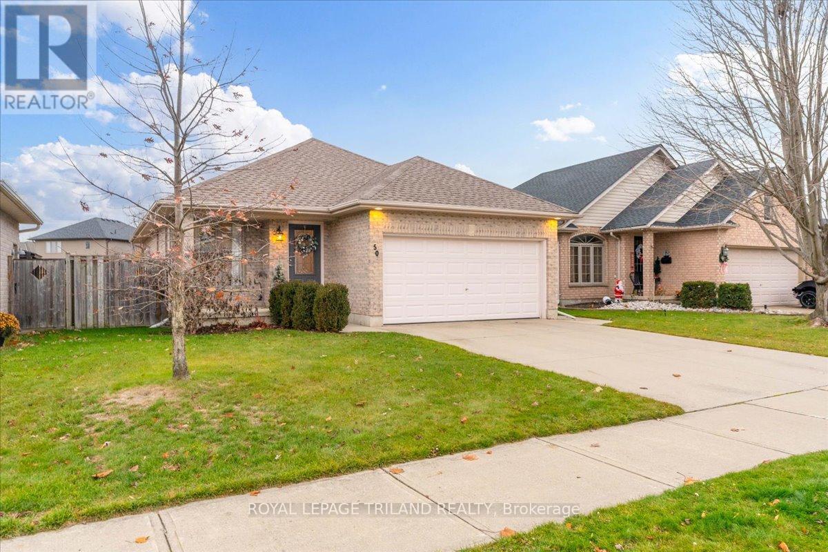 50 Queensway Drive, Strathroy-Caradoc, Ontario  N7G 4M3 - Photo 2 - X12582488