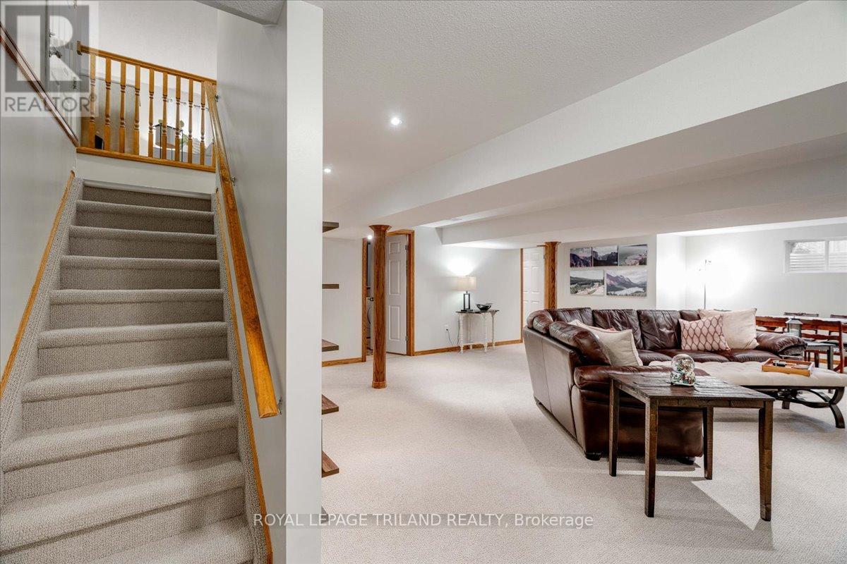 50 Queensway Drive, Strathroy-Caradoc, Ontario  N7G 4M3 - Photo 26 - X12582488