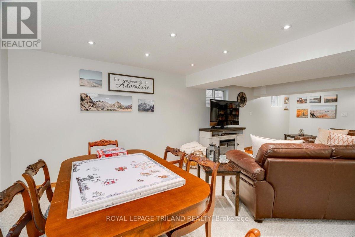 50 Queensway Drive, Strathroy-Caradoc, Ontario  N7G 4M3 - Photo 29 - X12582488