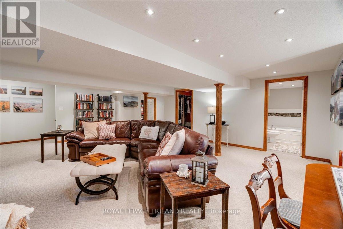 50 Queensway Drive, Strathroy-Caradoc, Ontario  N7G 4M3 - Photo 30 - X12582488