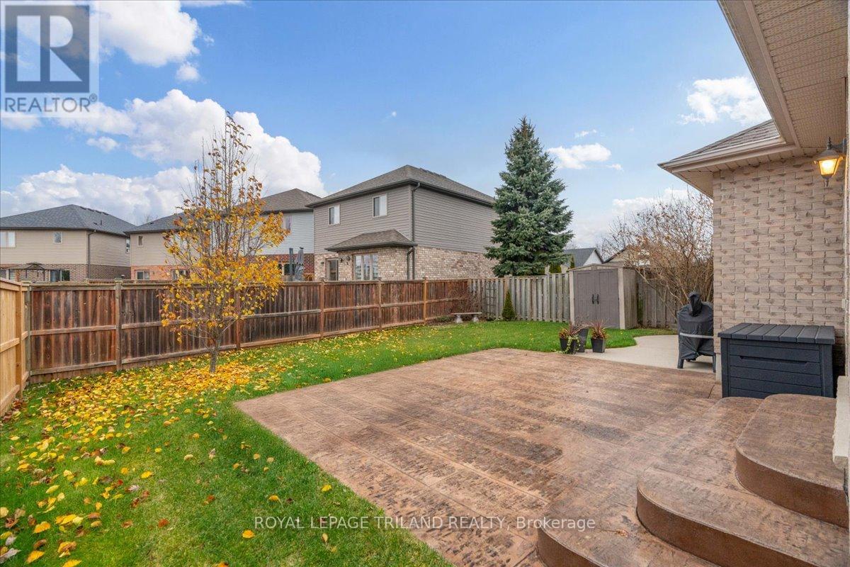 50 Queensway Drive, Strathroy-Caradoc, Ontario  N7G 4M3 - Photo 36 - X12582488