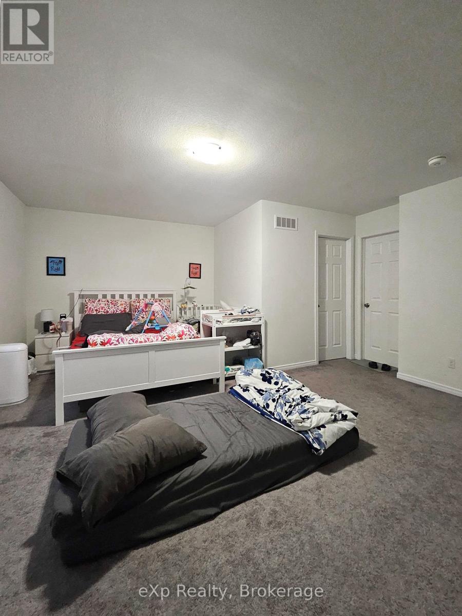 75 - 135 Hardcastle Drive, Cambridge, Ontario N1S 0B6 - Photo 9 - X12578176