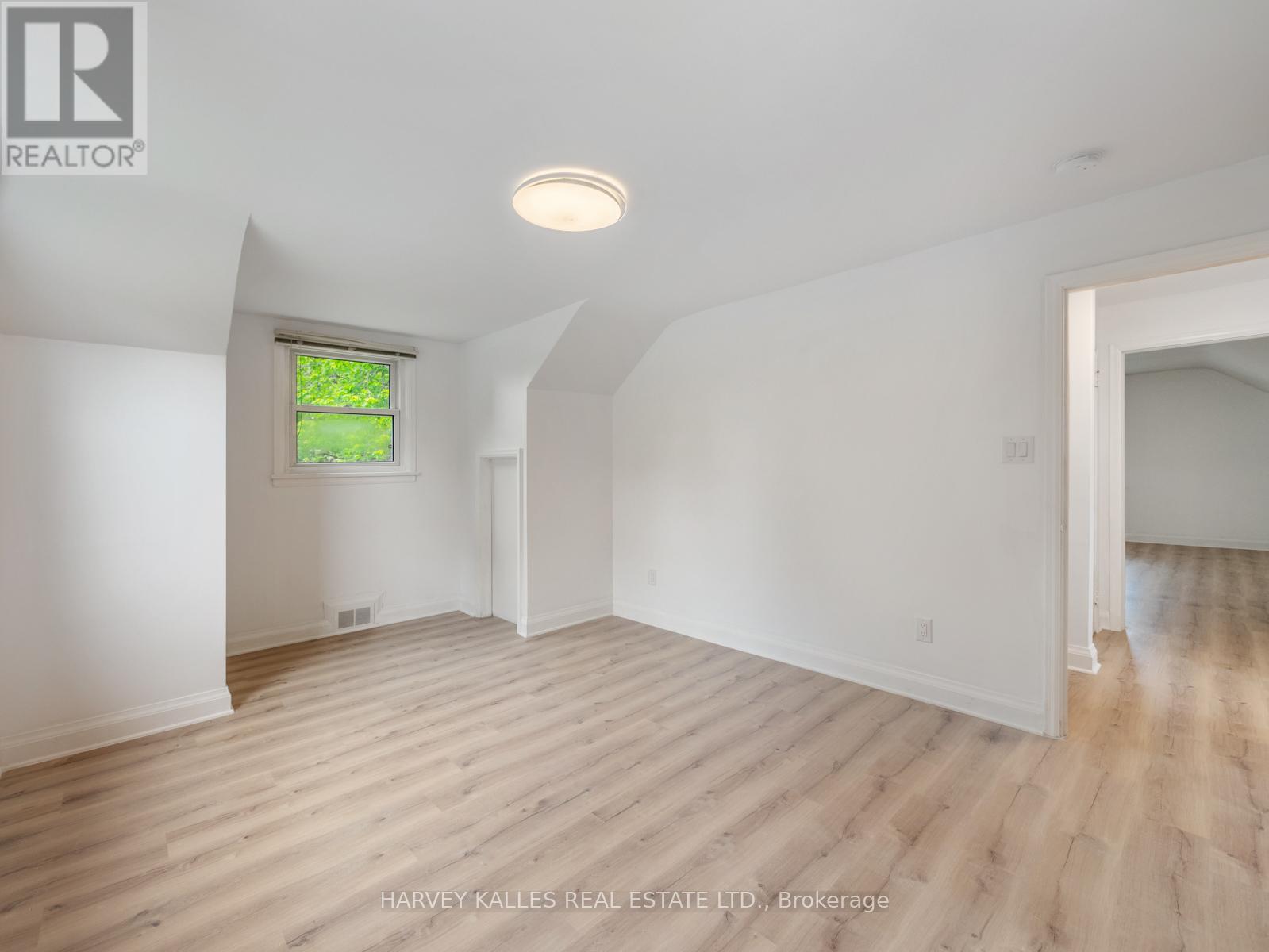 12 Gibson Avenue, Toronto, Ontario  M9V 2S6 - Photo 17 - W12582254