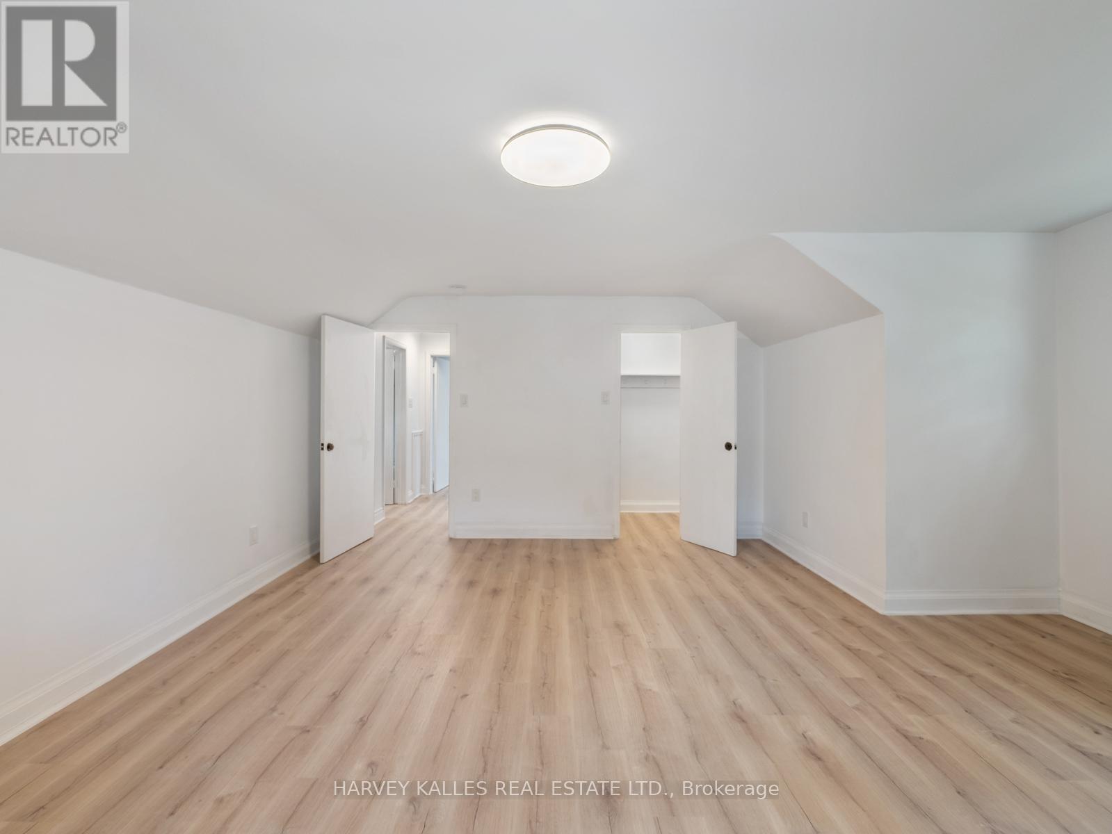 12 Gibson Avenue, Toronto, Ontario  M9V 2S6 - Photo 21 - W12582254