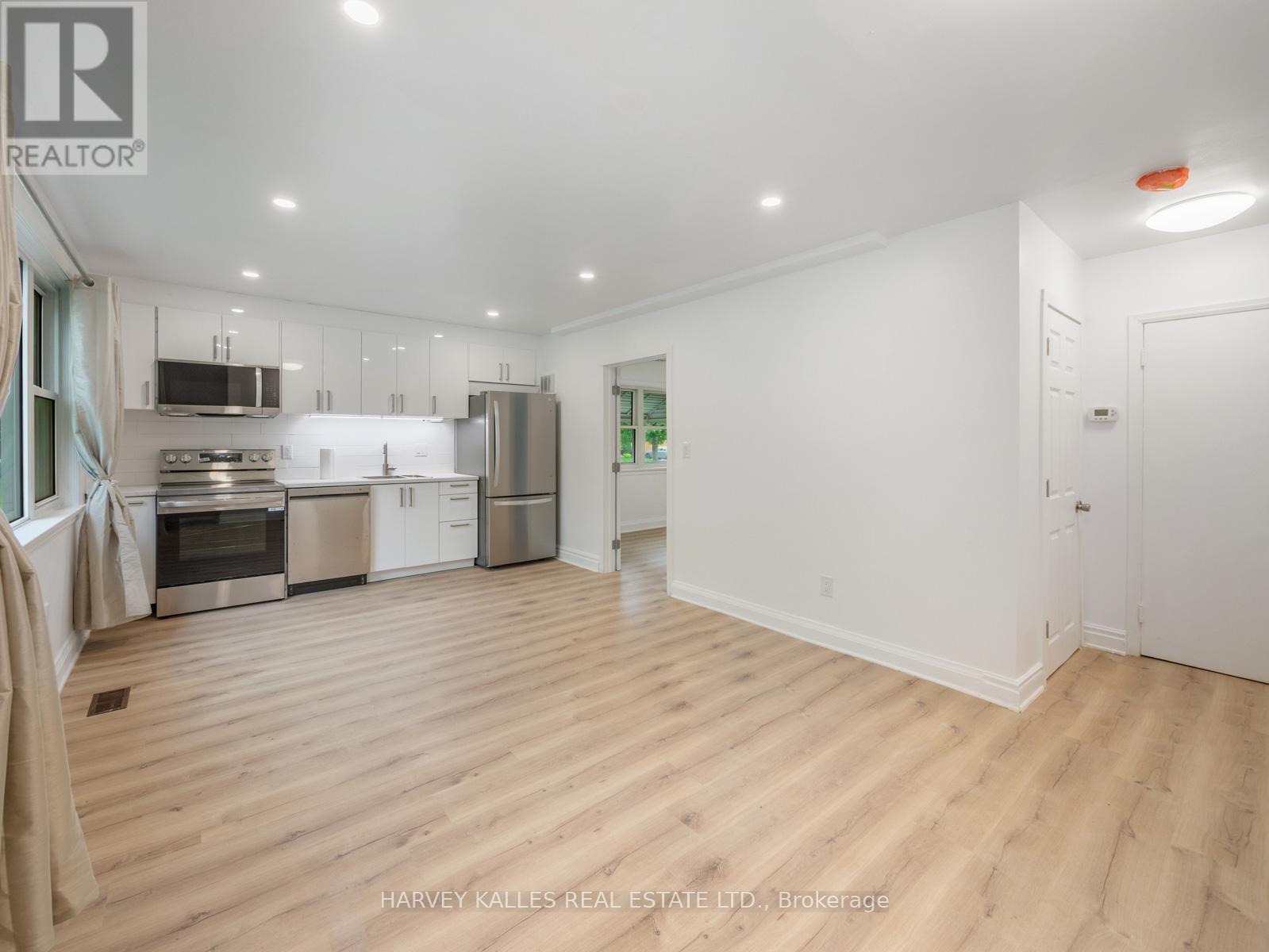 12 Gibson Avenue, Toronto, Ontario  M9V 2S6 - Photo 22 - W12582254