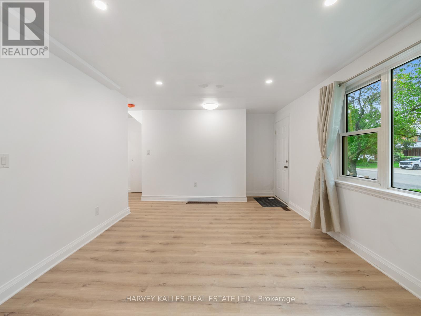 12 Gibson Avenue, Toronto, Ontario  M9V 2S6 - Photo 24 - W12582254