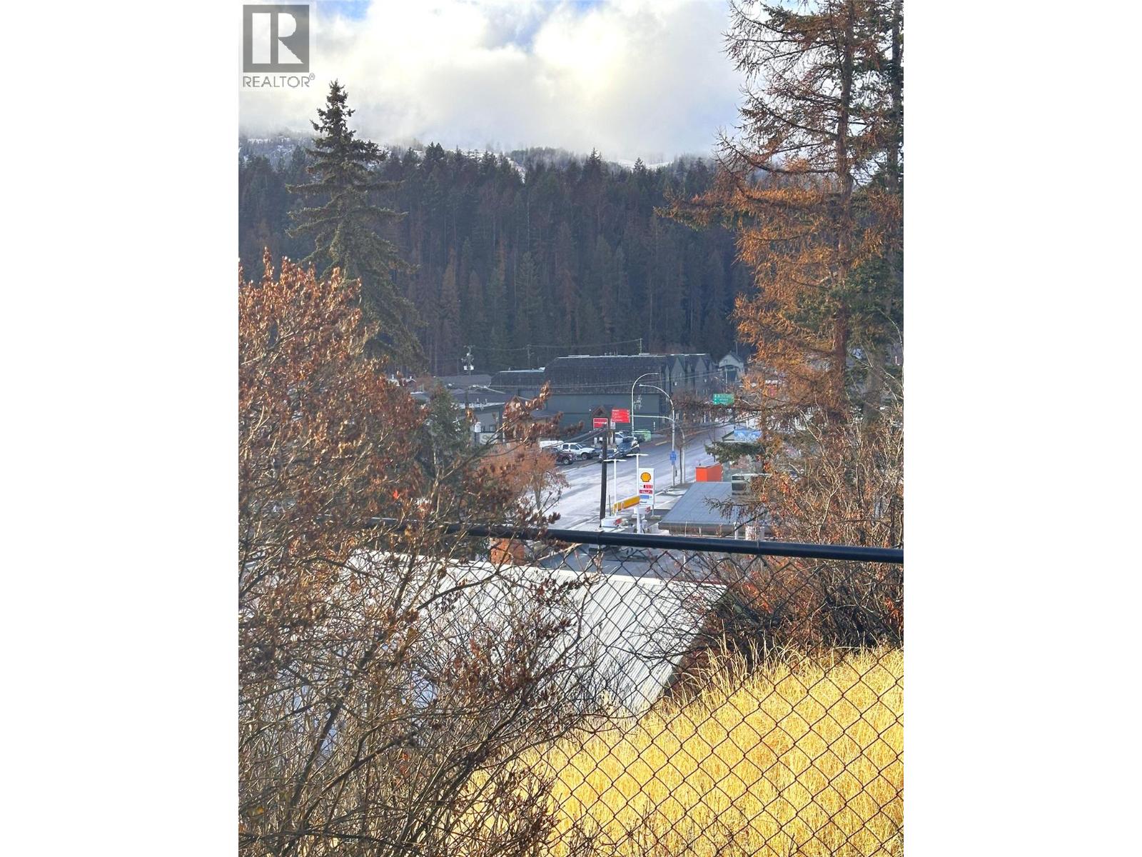 520 Cummings Road, Kimberley, British Columbia V1A 2E1 - Photo 6 - 10370023