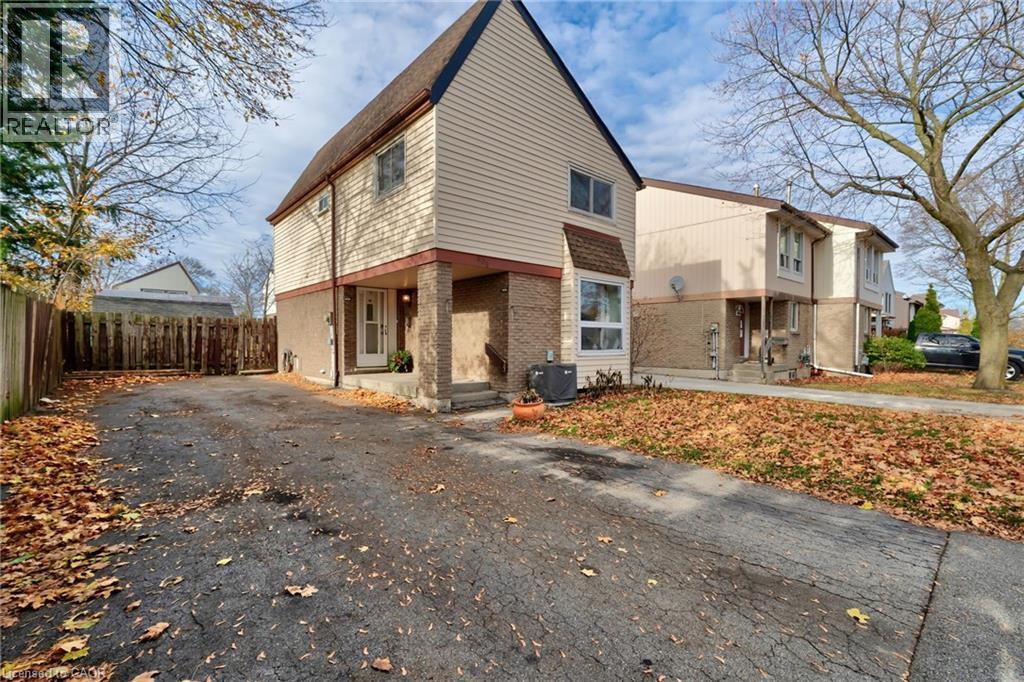 408 East 21st Street, Hamilton, Ontario  L8V 2V2 - Photo 2 - 40790892