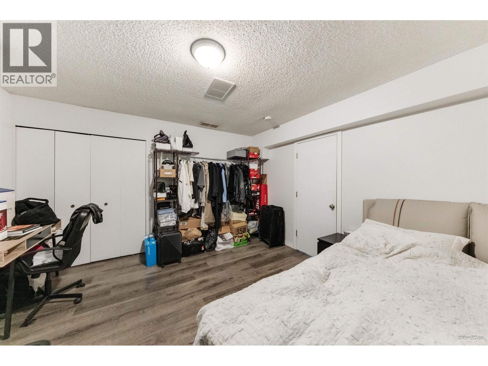 8167 10th Avenue, Burnaby, British Columbia  V3N 2S5 - Photo 26 - R3070359