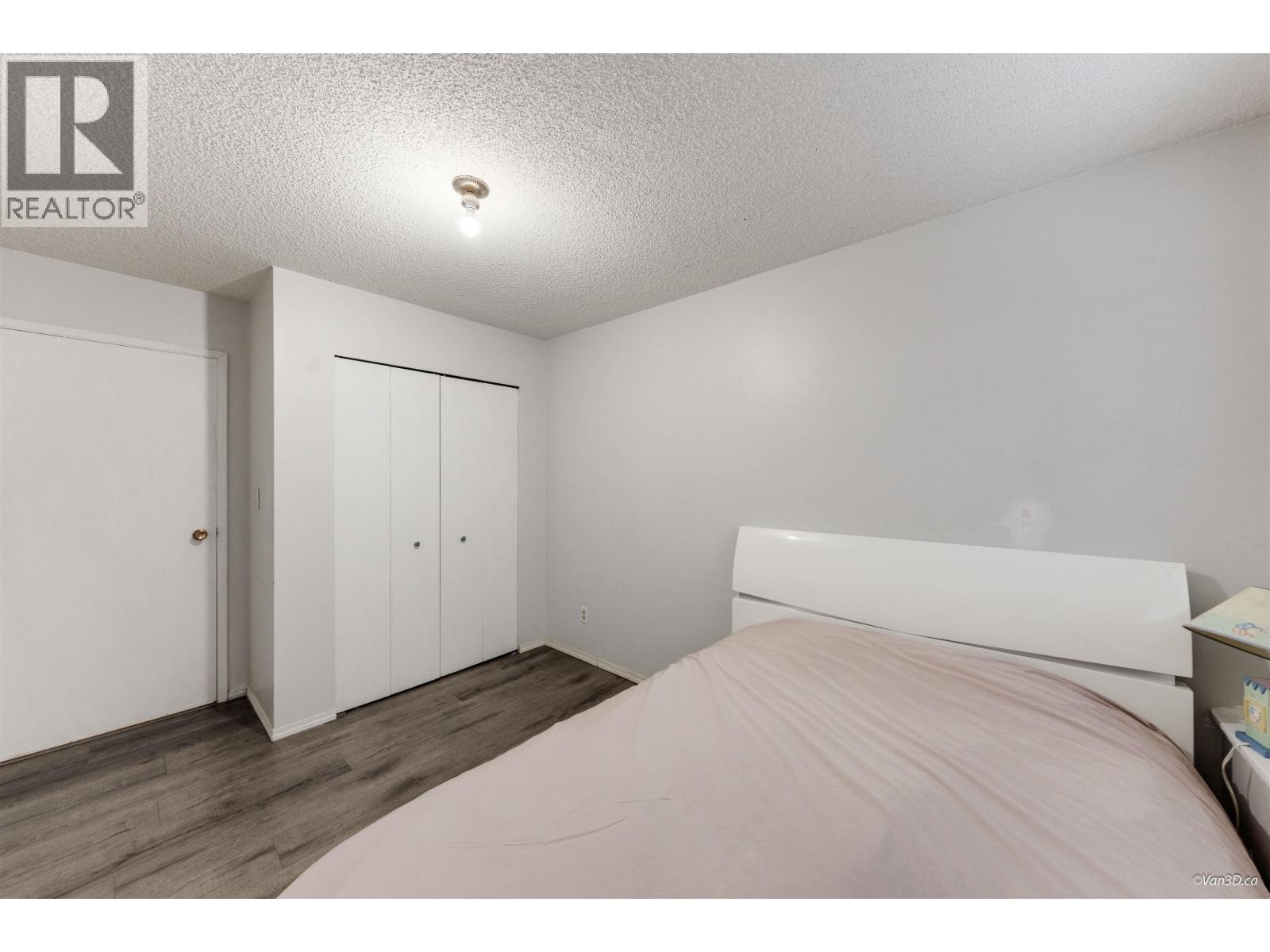 8167 10th Avenue, Burnaby, British Columbia  V3N 2S5 - Photo 34 - R3070359