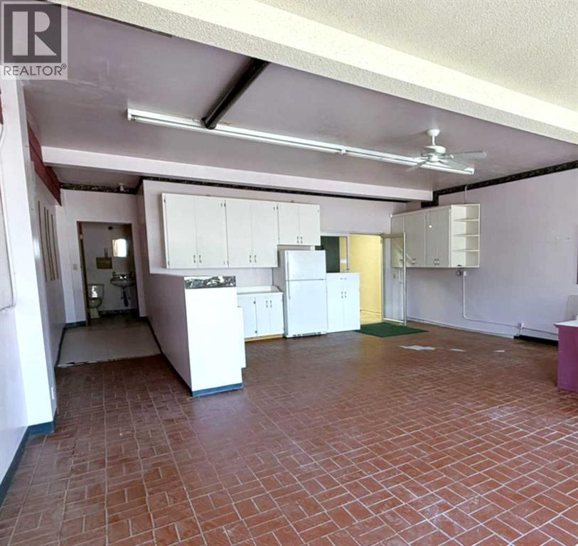 223 6 Street, Beiseker, Alberta T0M 0G0 - Photo 6 - A2253407