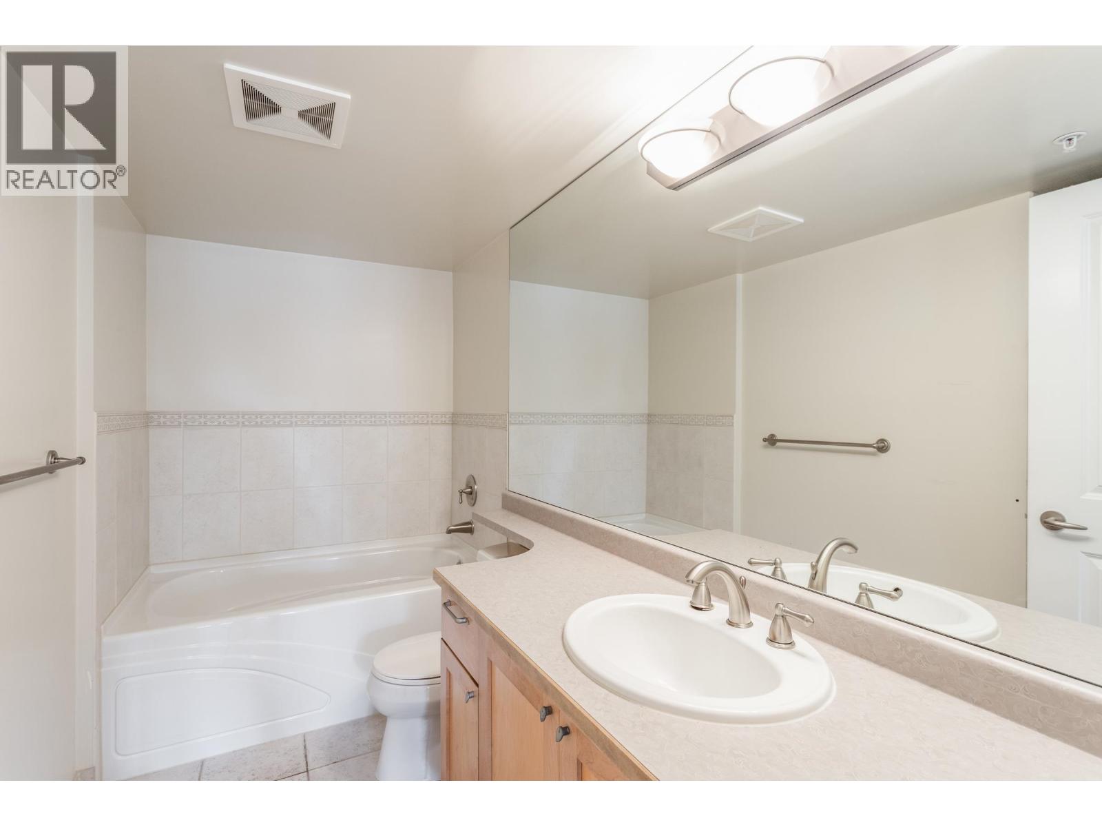 303 3580 W 41st Avenue, Vancouver, British Columbia  V6N 3E6 - Photo 16 - R3047911