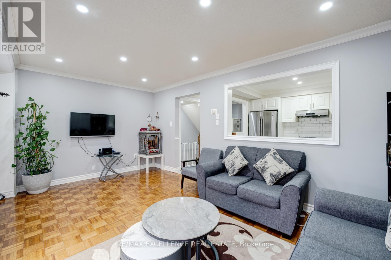 82 Carrie Crescent, Brampton, Ontario  L6Y 4Y6 - Photo 16 - W12580186