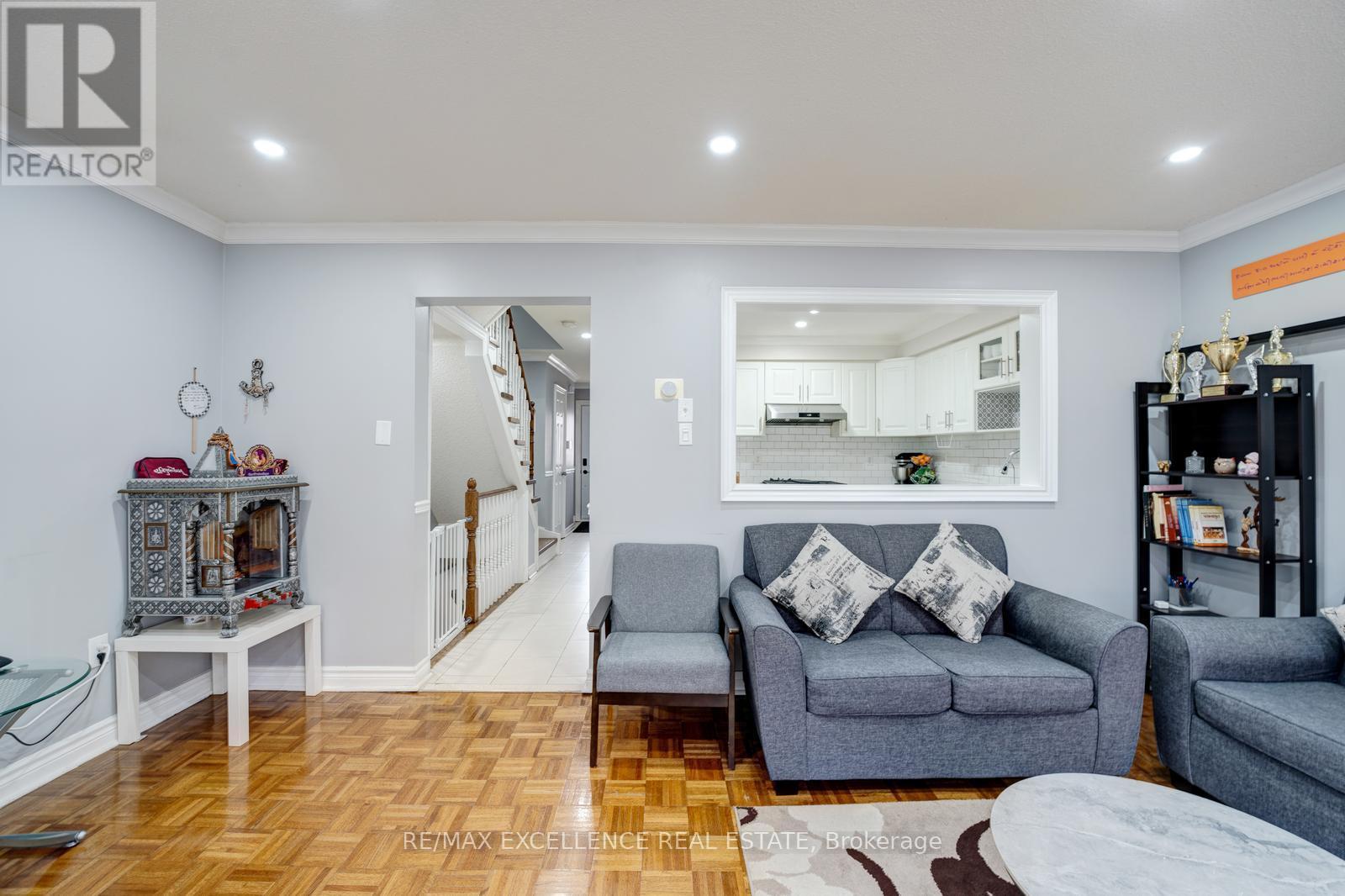 82 Carrie Crescent, Brampton, Ontario  L6Y 4Y6 - Photo 15 - W12580186