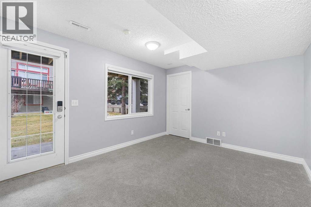 118 Copperfield Lane Se, Calgary, Alberta  T2Z 4T3 - Photo 5 - A2271482