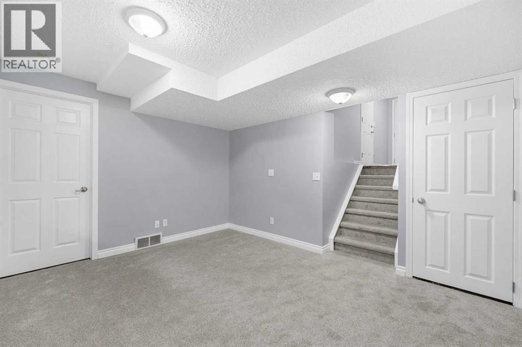 118 Copperfield Lane Se, Calgary, Alberta  T2Z 4T3 - Photo 6 - A2271482