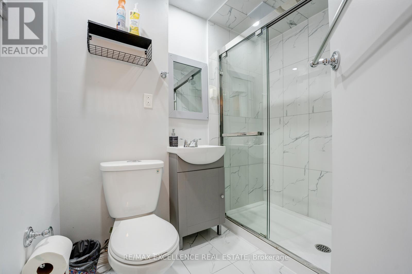 82 Carrie Crescent, Brampton, Ontario  L6Y 4Y6 - Photo 39 - W12580186