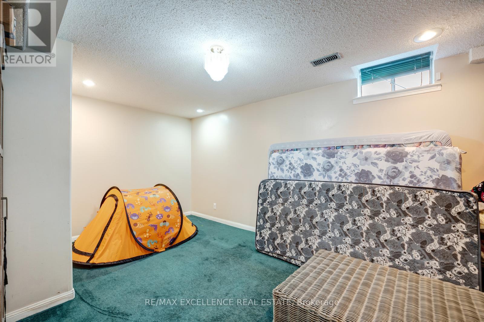 82 Carrie Crescent, Brampton, Ontario  L6Y 4Y6 - Photo 42 - W12580186