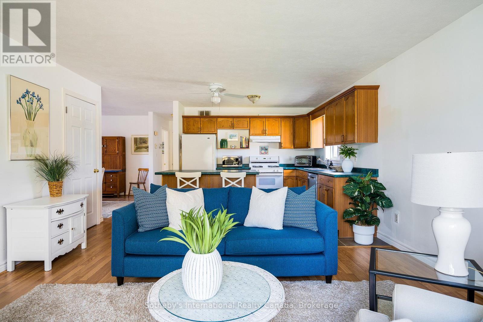 26 Country Crescent, Meaford, Ontario N4L 1L7 - Photo 7 - X12582392